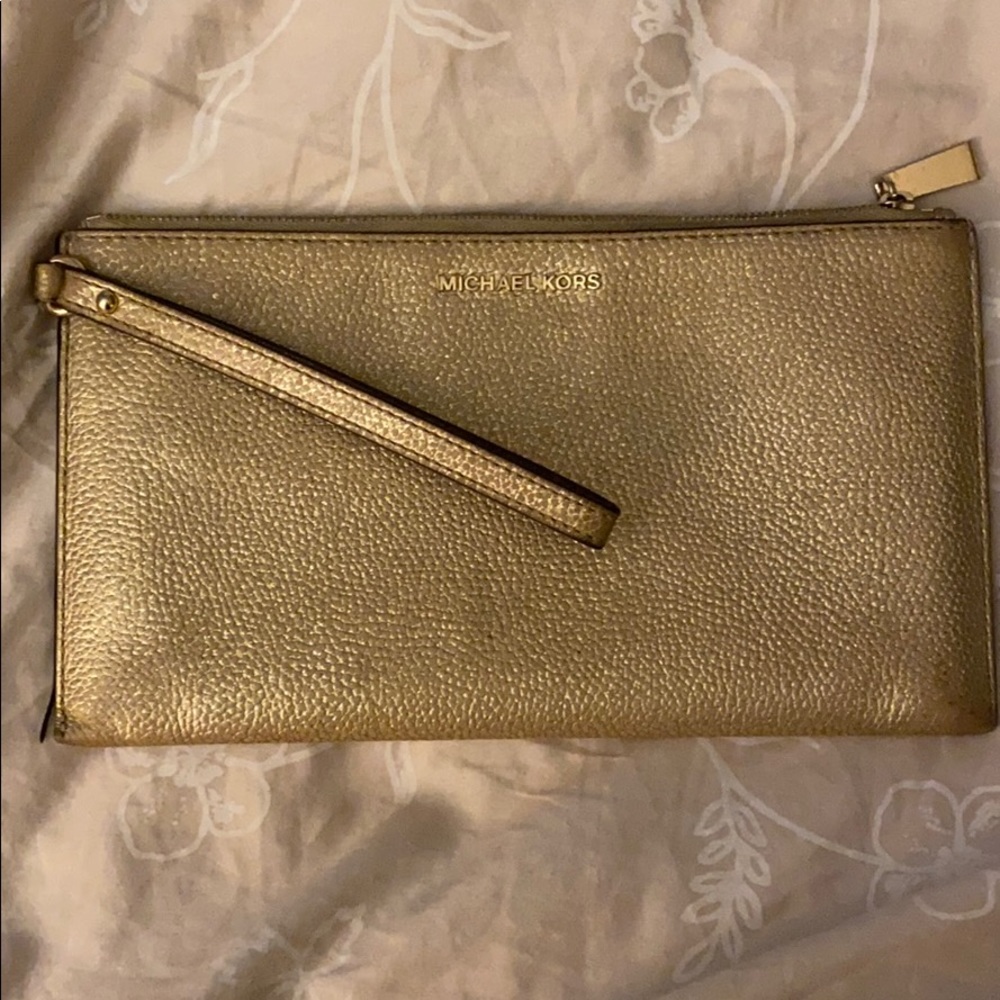 Michael Kors wristlet